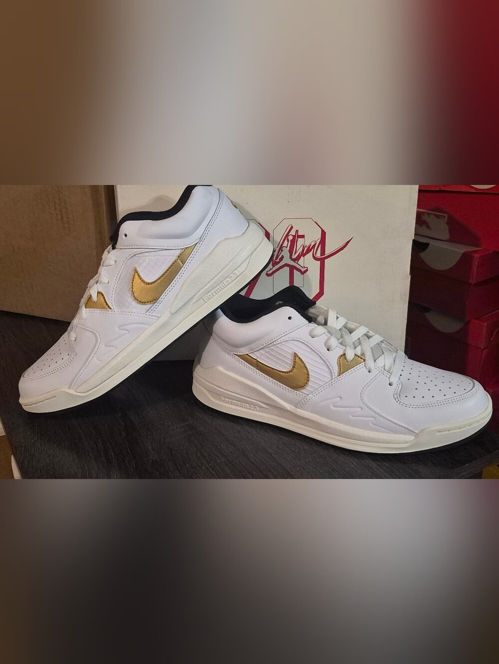Nike men's White & Gold Low-Top Sneakers
